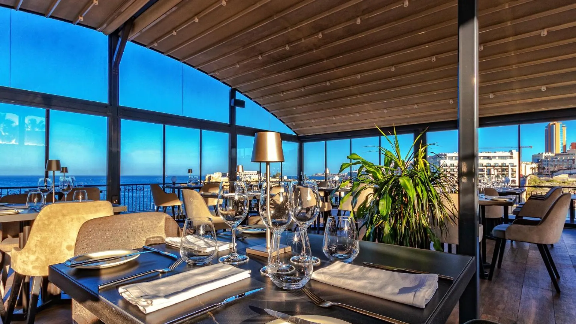 Corinthia St George'S Bay Hotel Saint Julian's