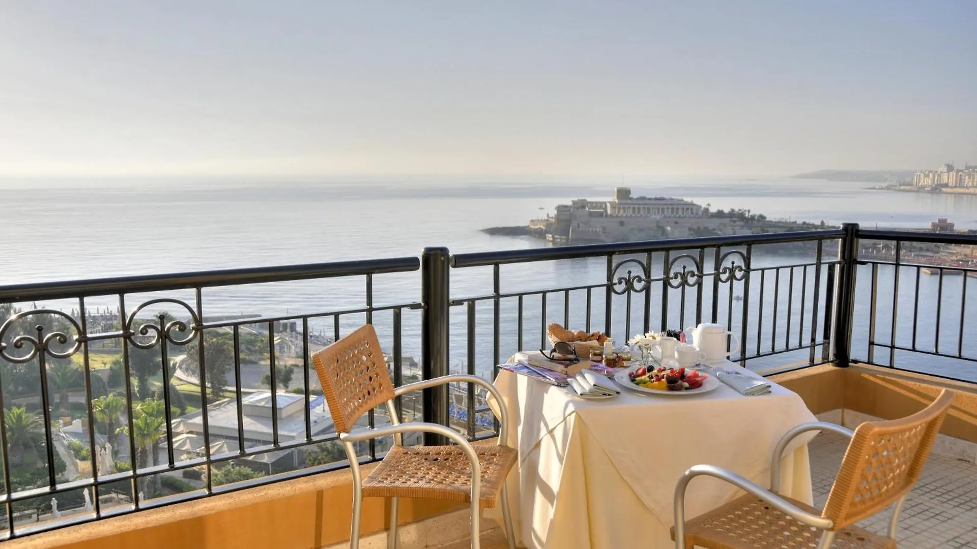 Corinthia St George'S Bay Otel Saint Julian's