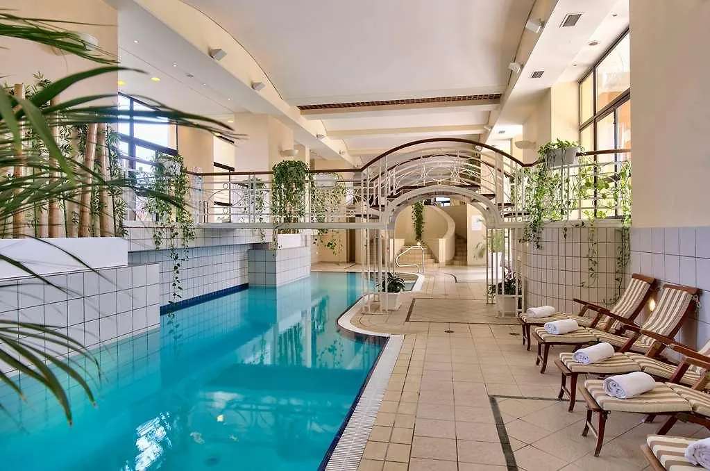 Corinthia St George'S Bay Hotel Saint Julian's